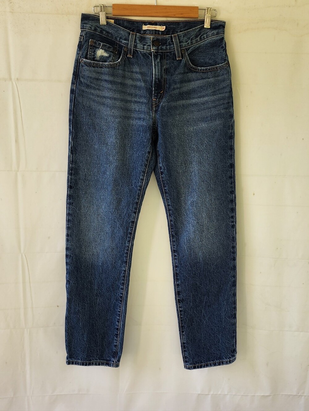Levi's Premium Middy Straight Jeans - Picture 14 of 16